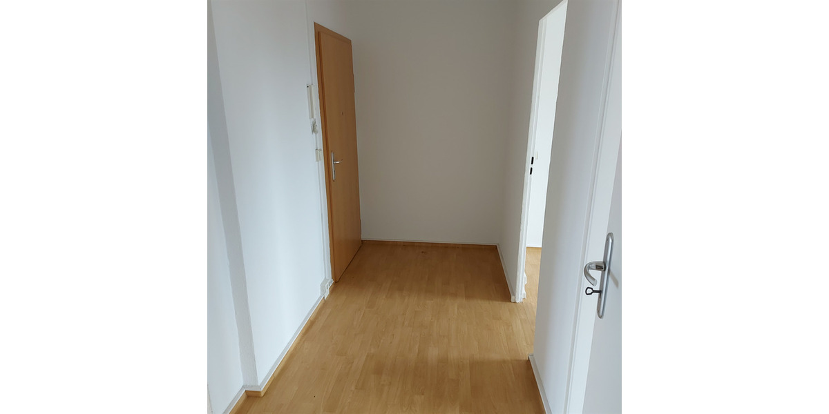 Etagenwohnung Neustrelitz - 3 Zimmer, 62 m&sup2;, 340&euro; | Angebot:25350737