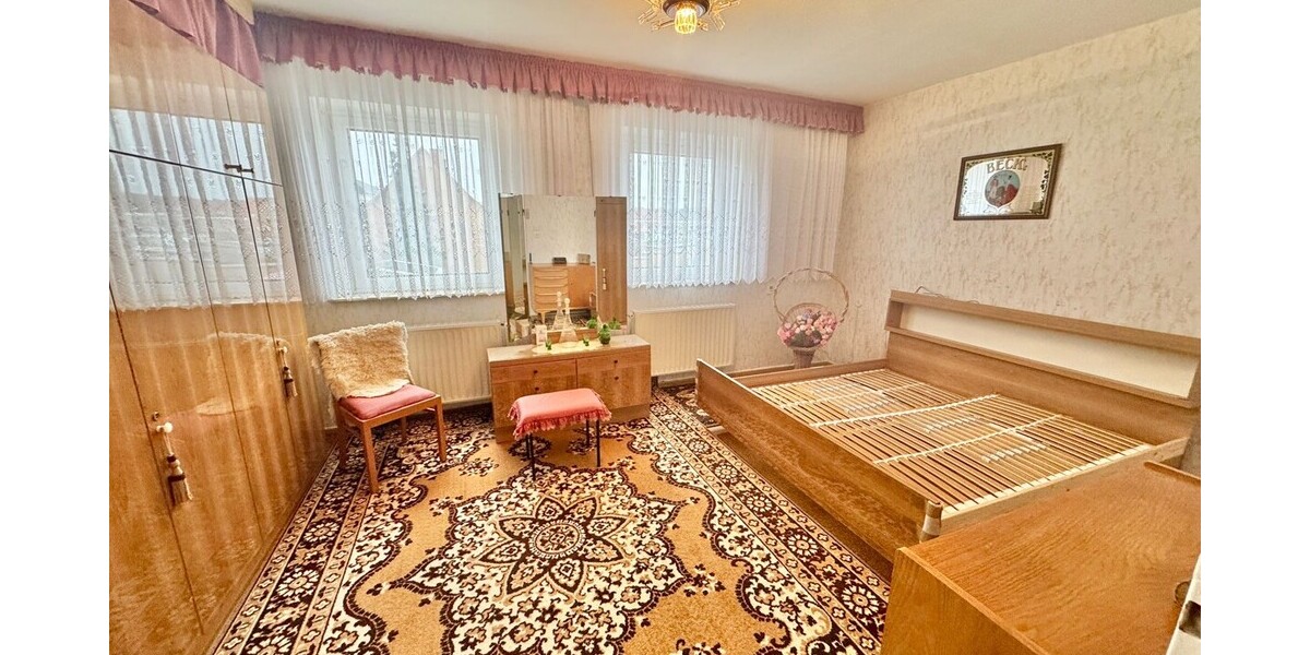 HORN IMMOBILIEN ++ Neubrandenburg Vogelviertel, gepflegtes Reihenmittelhaus mit Garage und Terrasse - Reihenmittelhaus Neubrandenburg Datzeberg | Angebot:24980042