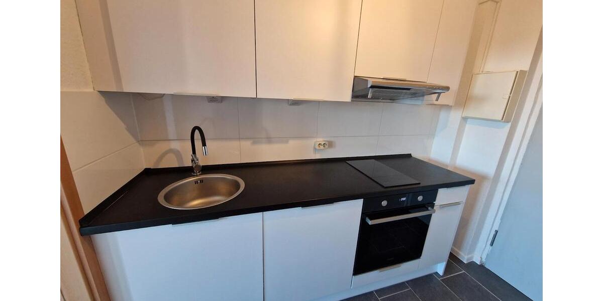 Etagenwohnung Neubrandenburg - 1.5 Zimmer, 32 m&sup2;, 320&euro; | Angebot:25960232