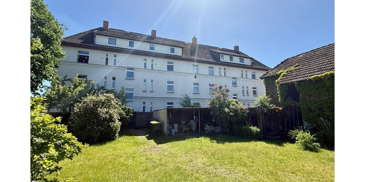 HORN IMMOBILIEN++ Neubrandenburg, vermietetes MFH mit 13 WE, großem Grundstück, nur 500 m zur Innenstadt - Mehrfamilienhaus, Wohnhaus Neubrandenburg Datzeberg | Angebot:27103821