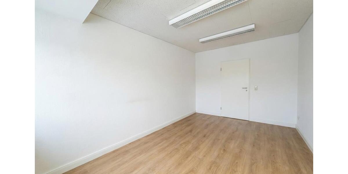 Gewerbeobjekt Neubrandenburg Datzeberg - 695&euro; | Angebot:25102286