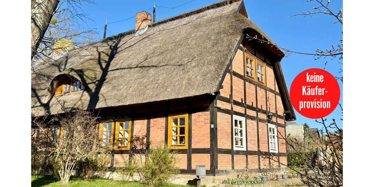 HORN IMMOBILIEN ++ tolles Reetdach-Fachwerkhaus in Alt Rehse bei Neubrandenburg, Denkmalschutz - Einfamilienhaus Alt Rehse Alt Rehse | Angebot:26225814
