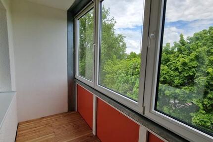 Wohnung Neubrandenburg Datzeberg - 3 Zimmer, 61 m&sup2;, 402&euro; | Angebot:26663000
