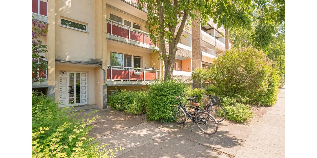 Etagenwohnung Neubrandenburg Datzeberg - 3 Zimmer, 63 m&sup2;, 339&euro; | Angebot:25988894