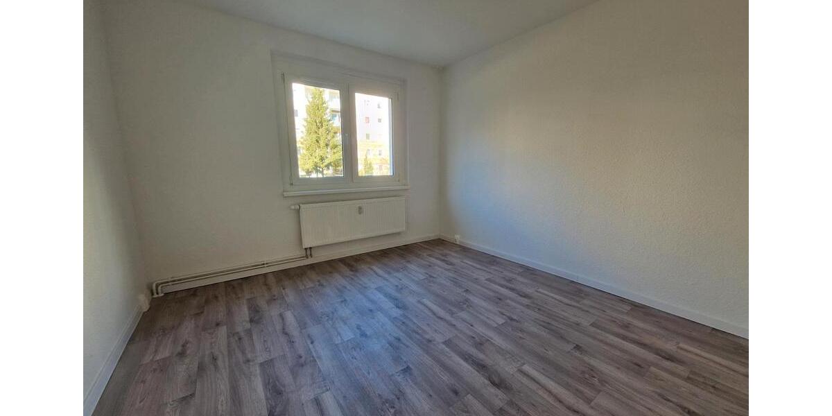 Etagenwohnung Neubrandenburg Datzeberg - 2 Zimmer, 41 m&sup2;, 282&euro; | Angebot:25342947