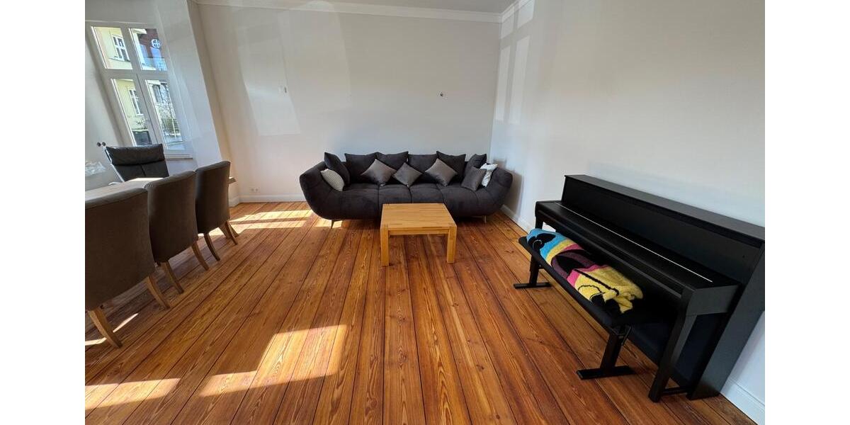 Erdgeschoßwohnung Neustrelitz - 5 Zimmer, 139 m&sup2;, 1.390&euro; | Angebot:25539781