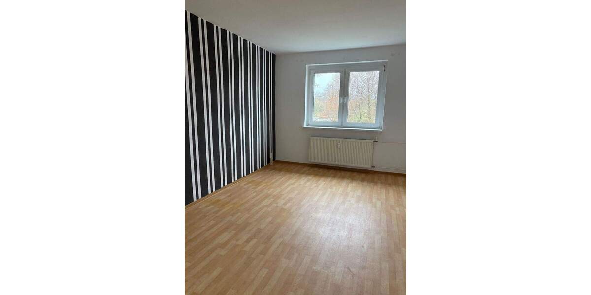 Etagenwohnung Neubrandenburg Südstadt - 3 Zimmer, 58 m&sup2;, 340&euro; | Angebot:26230226