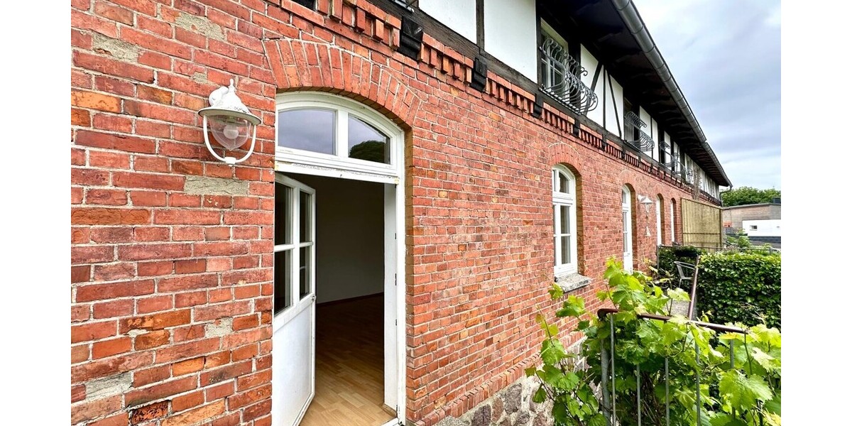 HORN IMMOBILIEN ++ charmantes Zweifamilienhaus in Klein Helle, nur 15 min bis Neubrandenburg - Zweifamilienhaus Klein Helle Klein Helle | Angebot:27443035