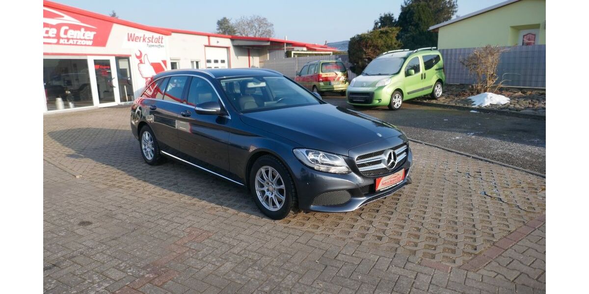 Mercedes-Benz C 180 98.420 km 14.970 &euro; Altentreptow 17087