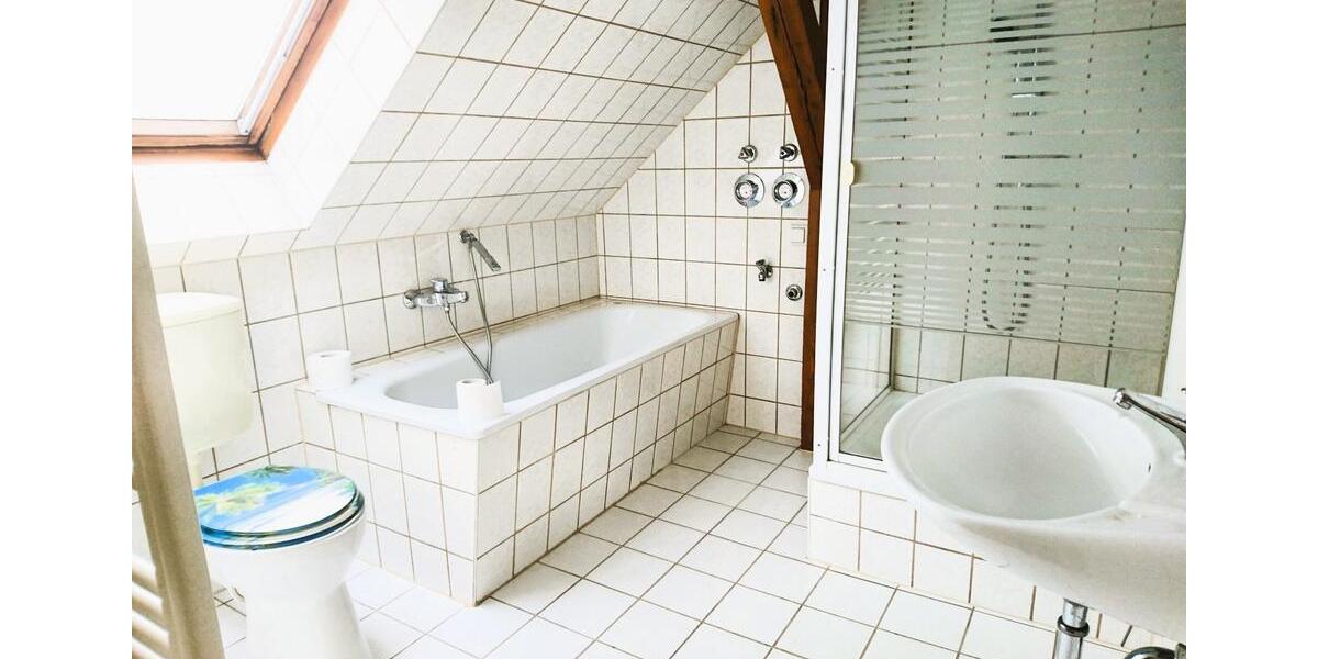 Dachgeschoßwohnung Stavenhagen - 2 Zimmer, 56 m&sup2;, 390&euro; | Angebot:25783170