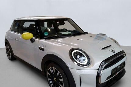 Mini Cooper SE 15.500 km 20.990 &euro; Neubrandenburg 17036