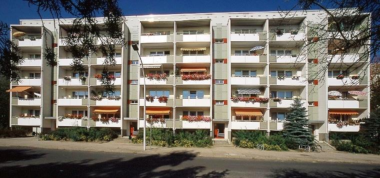 Etagenwohnung Neubrandenburg Carlshöhe - 3 Zimmer, 63 m&sup2;, 322&euro; | Angebot:25364321