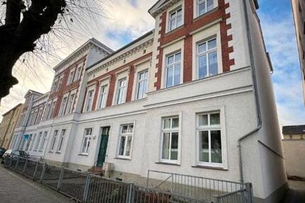 Wohnung Neustrelitz - 3 Zimmer, 89 m&sup2;, 1.165&euro; | Angebot:25963474