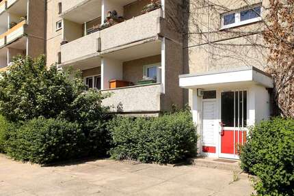 Wohnung Neubrandenburg Fritscheshof - 3 Zimmer, 60 m&sup2;, 316&euro; | Angebot:26134281