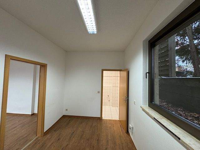 Gewerbeobjekt Neubrandenburg Katharinenviertel - 2 Zimmer, 56 m&sup2;, 300&euro; | Angebot:25683215