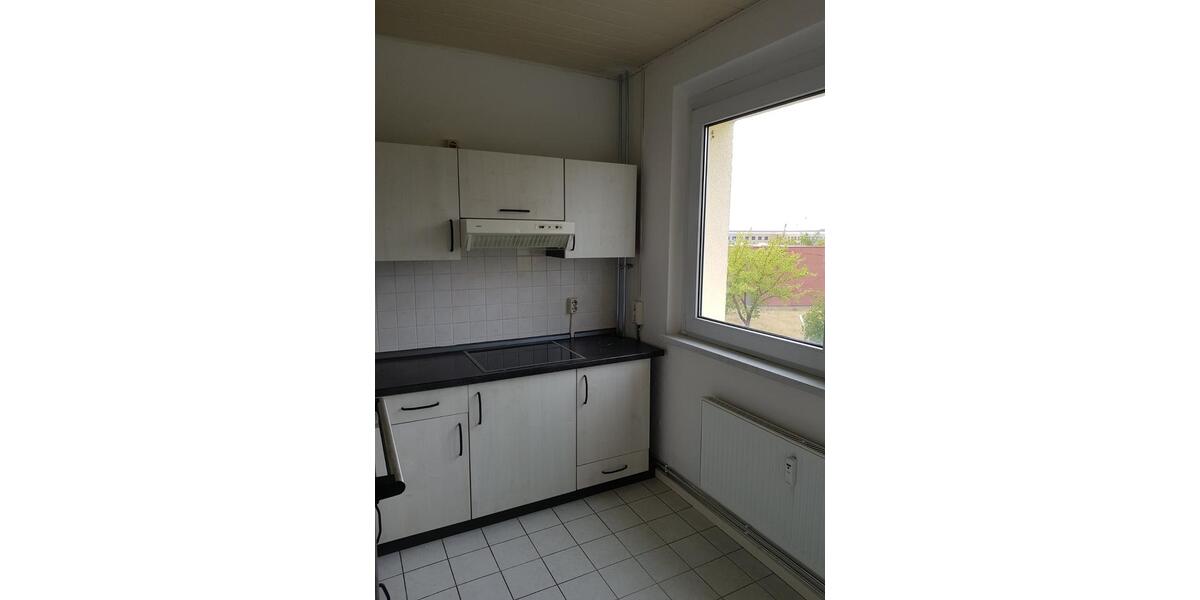 Etagenwohnung Neubrandenburg Datzeberg - 3 Zimmer, 69 m&sup2;, 330&euro; | Angebot:23484282