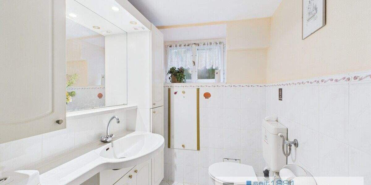 Einfamilienhaus Neustrelitz - 6 Zimmer, 197 m&sup2;, 230.000&euro; | Angebot:25665596