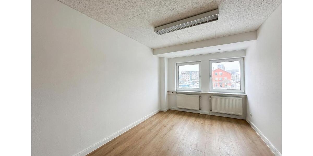 Gewerbeobjekt Neubrandenburg Datzeberg - 695&euro; | Angebot:25102286