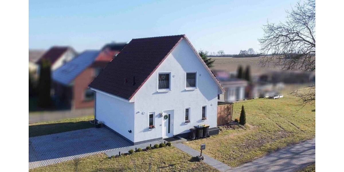 Einfamilienhaus Feldberger Seenlandschaft Neuhof - 4 Zimmer, 299.000&euro; | Angebot:25971061