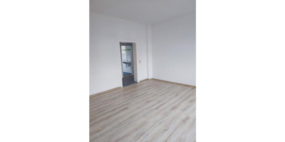 Etagenwohnung Friedland - 4 Zimmer, 100 m&sup2;, 580&euro; | Angebot:25081148