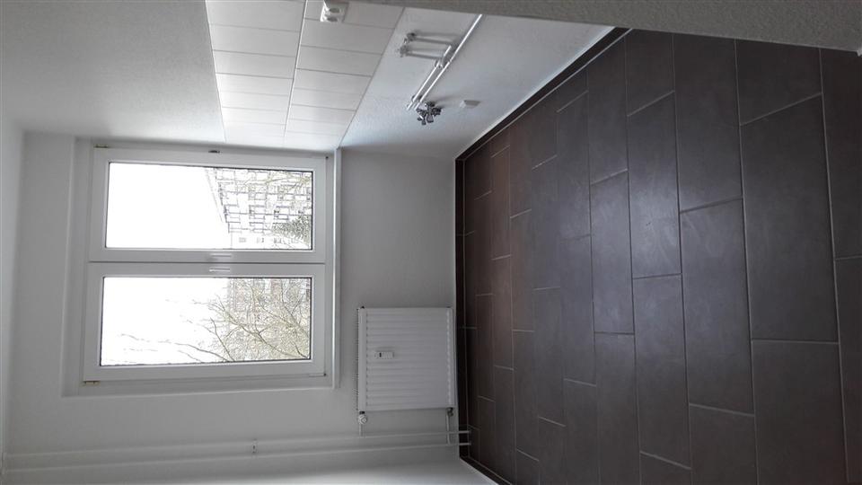 Etagenwohnung Neustrelitz - 3 Zimmer, 60 m&sup2;, 511&euro; | Angebot:23147026