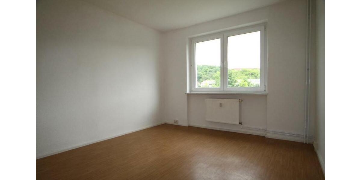 Etagenwohnung Neubrandenburg - 3 Zimmer, 53 m&sup2;, 379&euro; | Angebot:25791132
