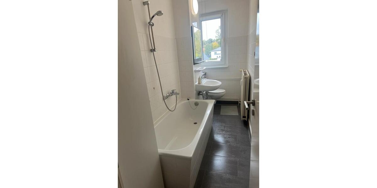 Etagenwohnung Neubrandenburg - 2 Zimmer, 55 m&sup2;, 28&euro; | Angebot:25299157