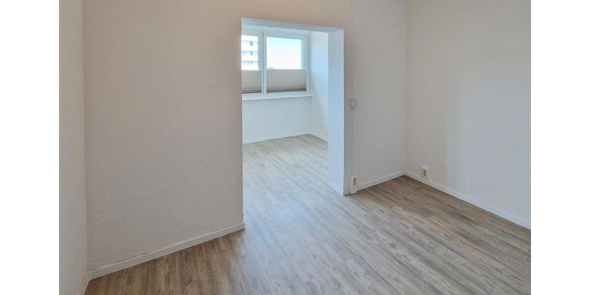Etagenwohnung Neubrandenburg - 2 Zimmer, 42 m&sup2;, 403&euro; | Angebot:20750271