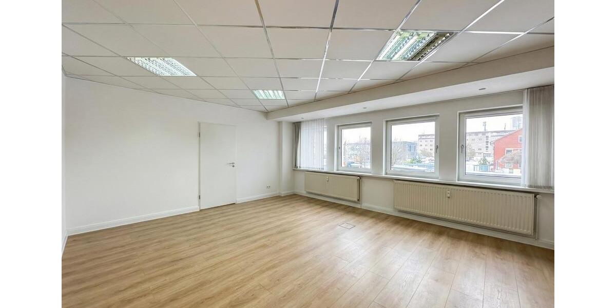 Gewerbeobjekt Neubrandenburg Datzeberg - 1.040&euro; | Angebot:25102286