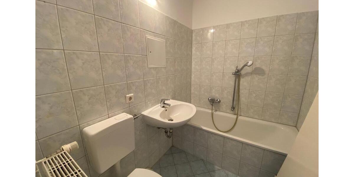 Etagenwohnung Burg Stargard - 6 Zimmer, 145 m&sup2;, 653&euro; | Angebot:24585497