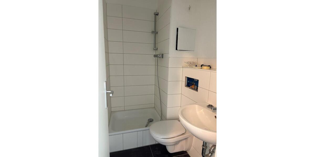 Etagenwohnung Neubrandenburg - 1 Zimmer, 24 m&sup2;, 235&euro; | Angebot:25450757