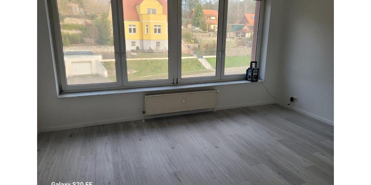 Etagenwohnung Burg Stargard - 1 Zimmer, 28 m&sup2;, 200&euro; | Angebot:20578438
