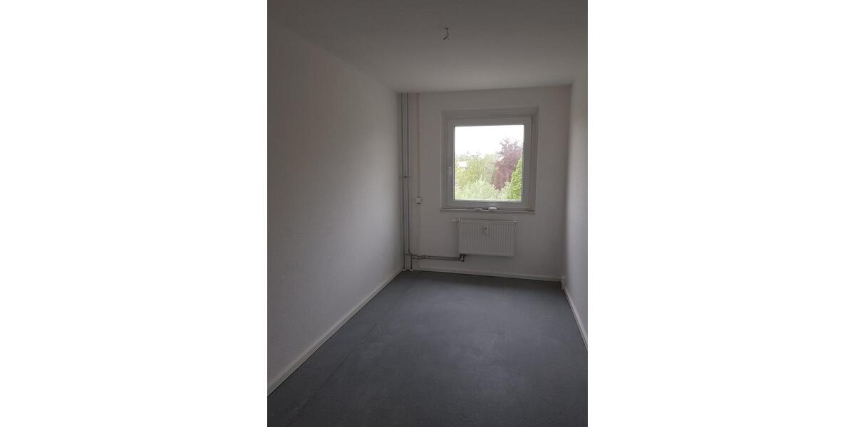Etagenwohnung Neubrandenburg Datzeberg - 3 Zimmer, 69 m&sup2;, 330&euro; | Angebot:23484282