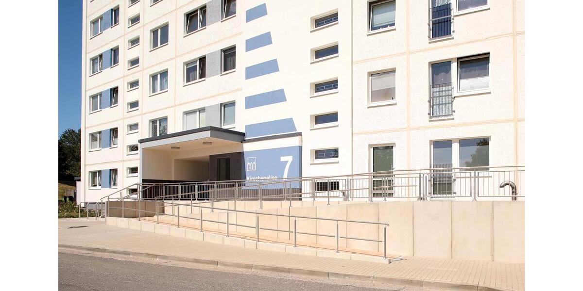 Etagenwohnung Neubrandenburg - 2 Zimmer, 66 m&sup2;, 587&euro; | Angebot:25148109