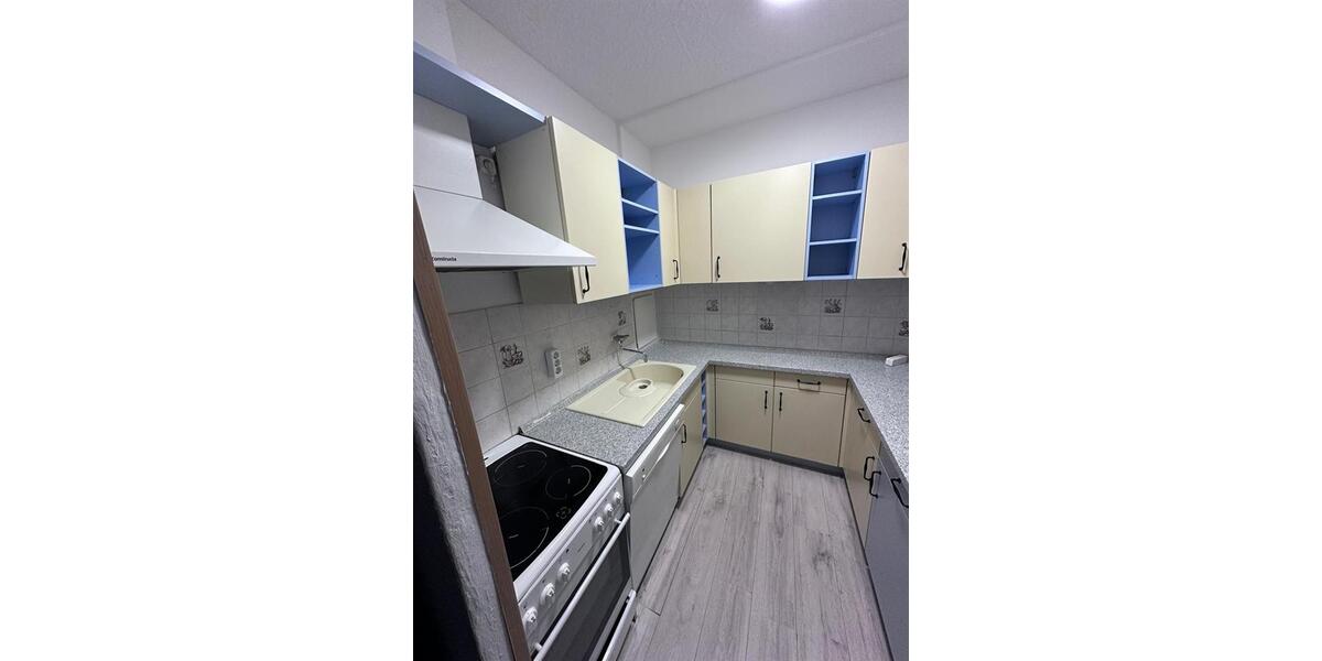 Etagenwohnung Neustrelitz - 3 Zimmer, 62 m&sup2;, 360&euro; | Angebot:25177355