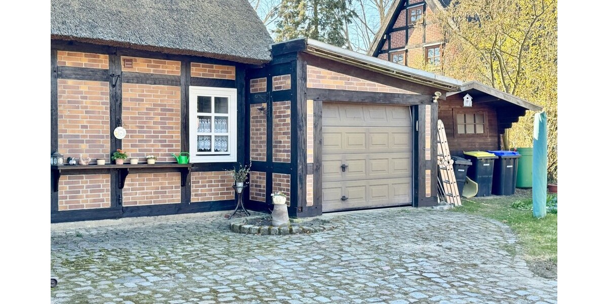 HORN IMMOBILIEN ++ tolles Reetdach-Fachwerkhaus in Alt Rehse bei Neubrandenburg, Denkmalschutz - Einfamilienhaus Alt Rehse Alt Rehse | Angebot:26225814