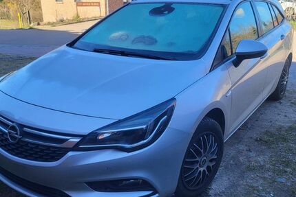 Opel Astra 130.555 km 8.000 &euro; Feldberger Seenlandschaft 17258