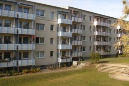 Wohnung Neustrelitz - 3 Zimmer, 60 m&sup2;, 511&euro; | Angebot:23147026