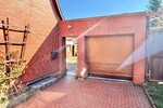 HORN IMMOBILIEN++ Neubrandenburg, Doppelhaushälfte mit Keller, Garage und Nebengelass - Doppelhaushälfte Neubrandenburg Datzeberg | Angebot:26443281