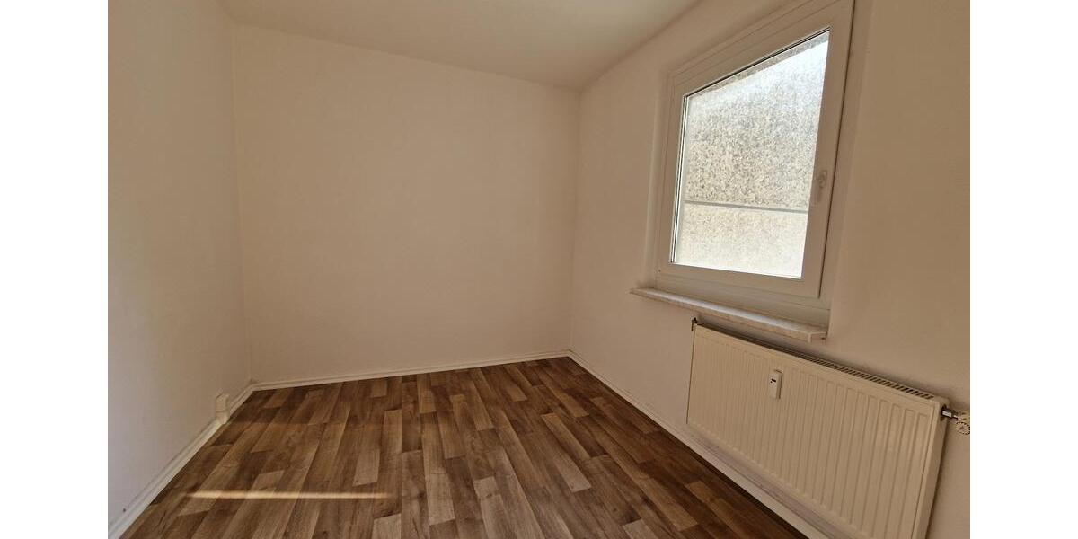 Etagenwohnung Neubrandenburg - 3 Zimmer, 66 m&sup2;, 413&euro; | Angebot:25999807