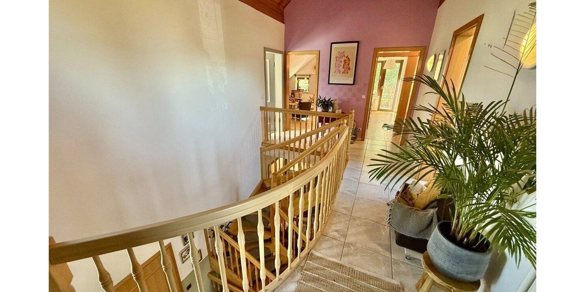 HORN IMMOBILIEN++ Neubrandenburg, tolles Architektenhaus mit 5 Zimmern, EBK, Keller und Carport - Einfamilienhaus Neubrandenburg Lindenberg | Angebot:26979402