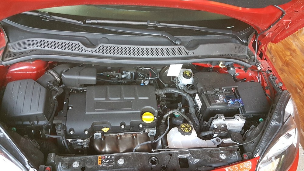 Opel Adam 1.4 28.300 km 12.000 &euro; Trollenhagen 17039