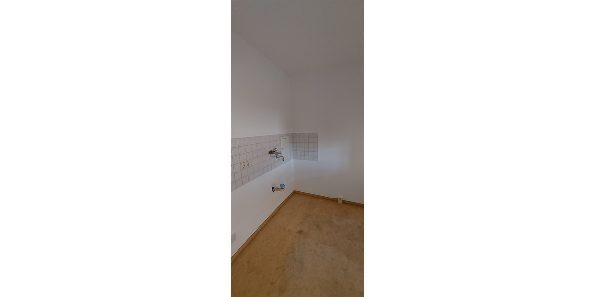 Etagenwohnung Neustrelitz - 3 Zimmer, 63 m&sup2;, 346&euro; | Angebot:25350738