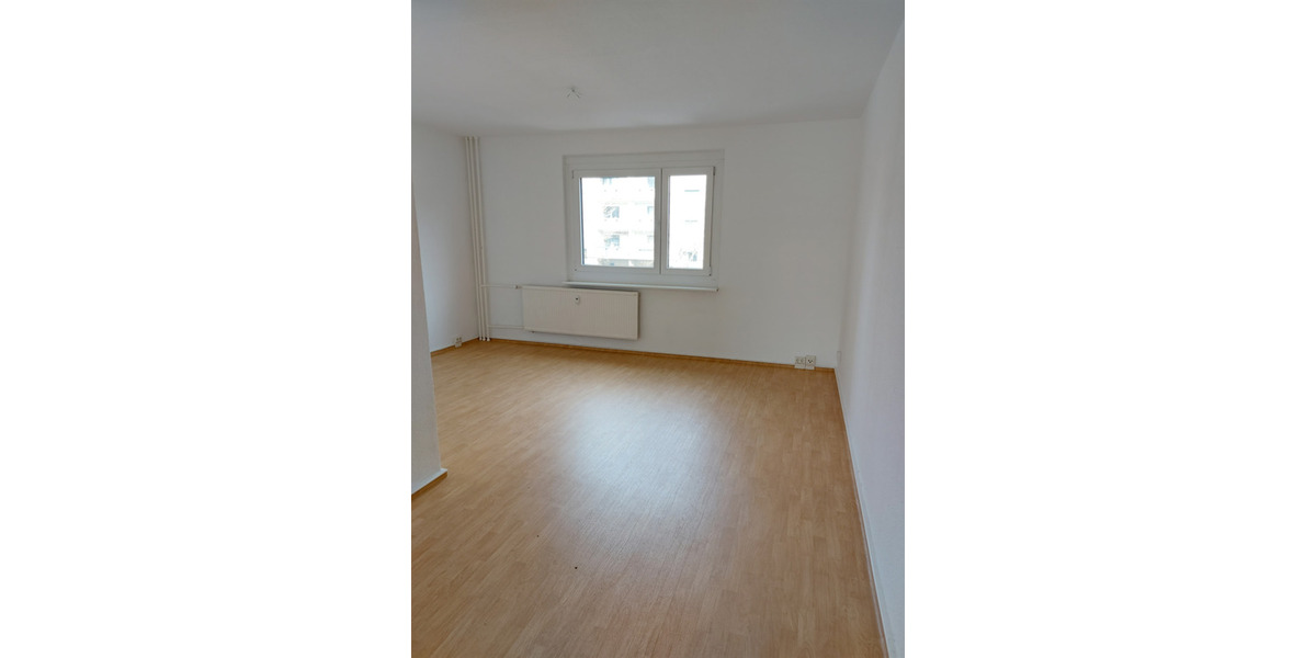 Etagenwohnung Neustrelitz - 3 Zimmer, 62 m&sup2;, 403&euro; | Angebot:22896741