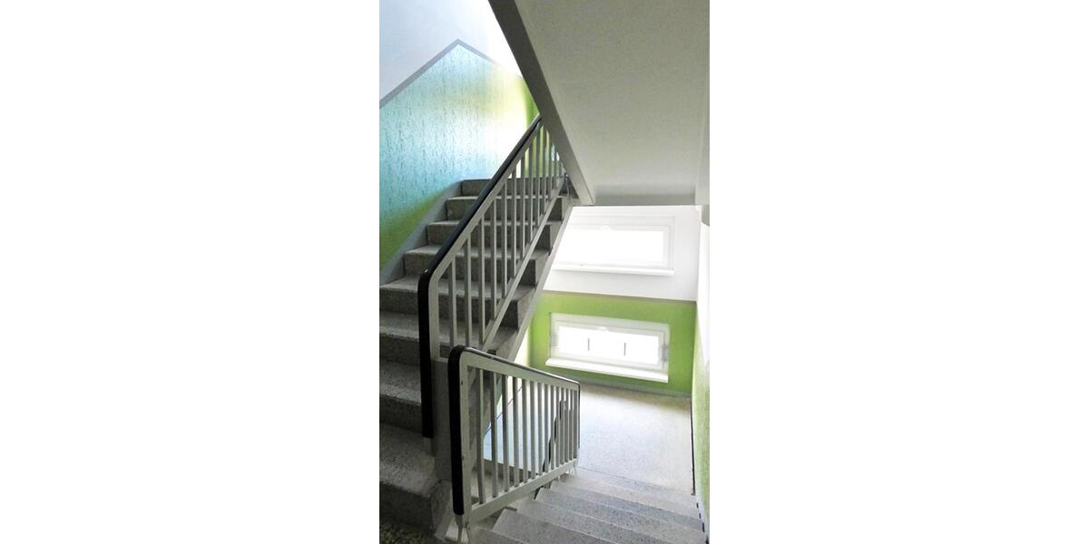 Etagenwohnung Neubrandenburg Carlshöhe - 1 Zimmer, 37 m&sup2;, 234&euro; | Angebot:26632690