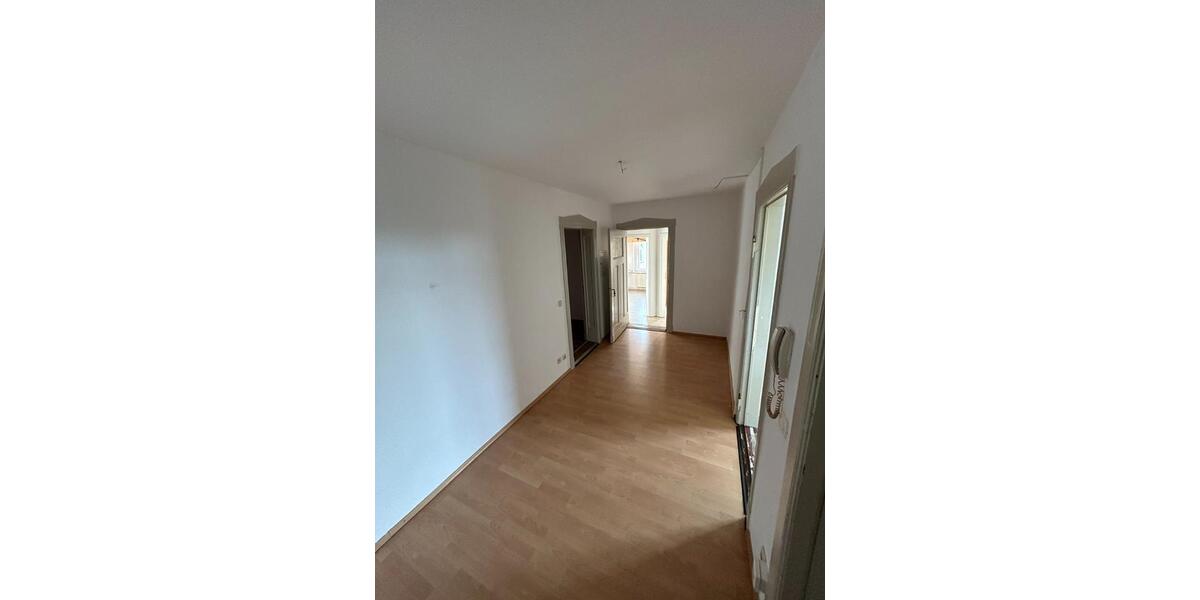 Etagenwohnung Altentreptow - 4 Zimmer, 91 m&sup2;, 549&euro; | Angebot:24864227