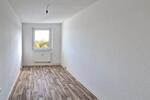 Etagenwohnung Neubrandenburg Carlshöhe - 4 Zimmer, 73 m&sup2;, 471&euro; | Angebot:25750668