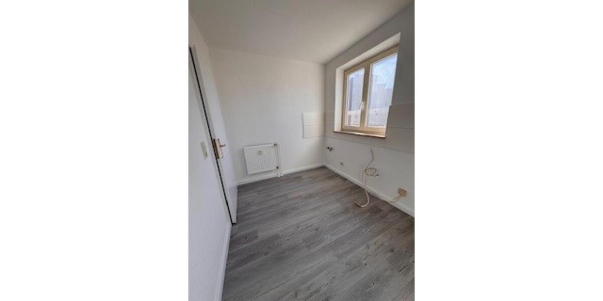 Erdgeschoßwohnung Neustrelitz - 2 Zimmer, 54 m&sup2;, 420&euro; | Angebot:25366032