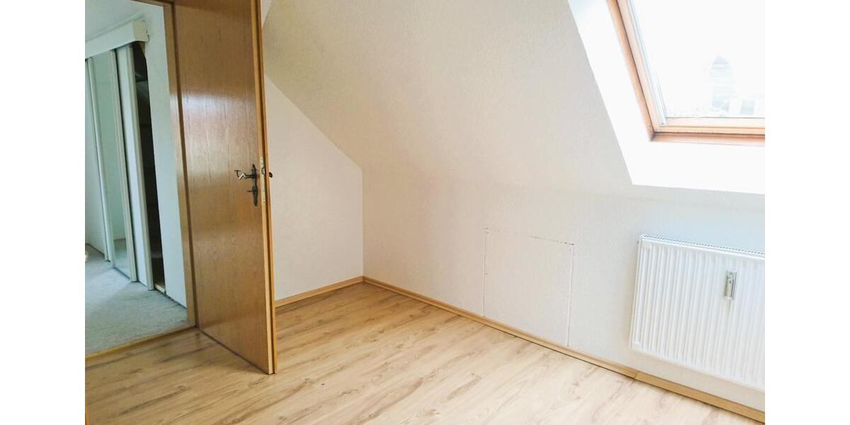 Dachgeschoßwohnung Stavenhagen - 2 Zimmer, 56 m&sup2;, 390&euro; | Angebot:25783170