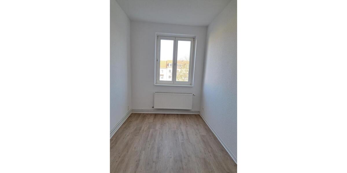 Etagenwohnung Neubrandenburg - 3 Zimmer, 58 m&sup2;, 550&euro; | Angebot:25099514